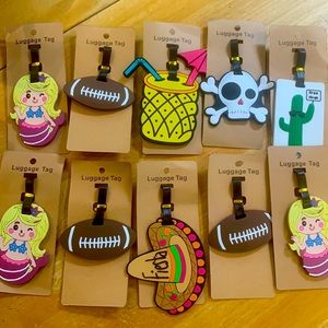 10 fun luggage tags! New!